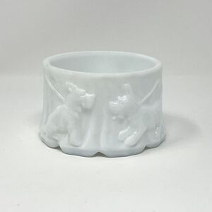 Vintage Akro Agate Powder Dish White Scotty Dogs Milk Glass Bowl Trinket 3.5”